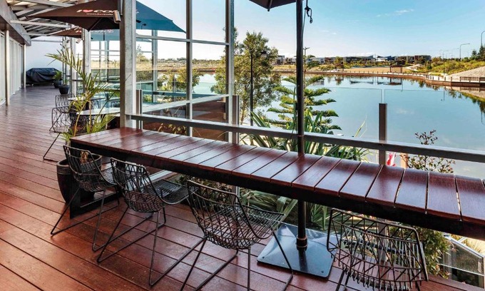 Birtinya Hotel | Mercure Sunshine Coast Kawana Waters