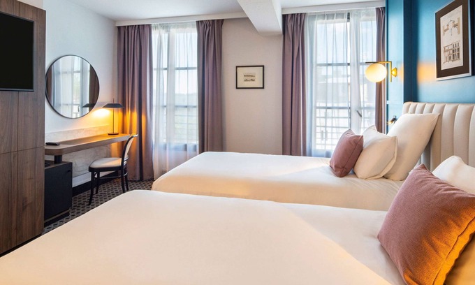 Notre-Dame Hotel | Mercure Versailles Chateau