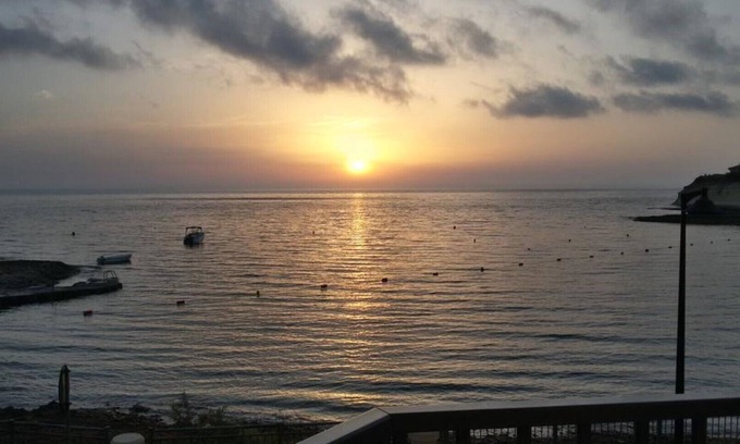 Marsalforn Apartment | MERHBA BEACH FRONT CORNER APARTMENT.