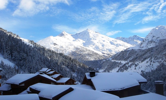 Les Allues Apartment | Meribel,on the slopes, Beautiful and spacious apartment in a 4* residence,12per