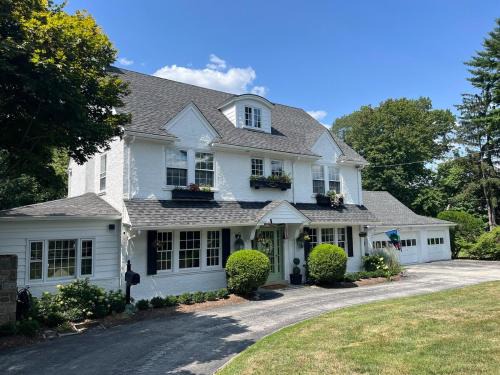 Haverford House | Merion Golf Course Stunner!