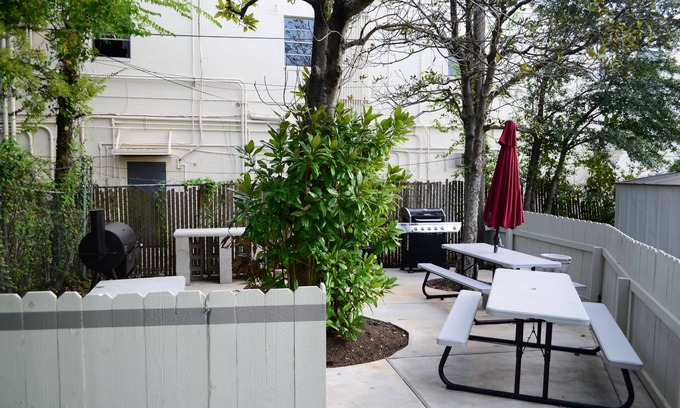 Beaumont Hotel | Merit Inn & Suites