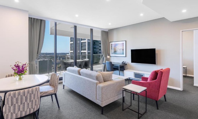 Sydney Central Business District Hotel | Meriton Suites Kent Street, Sydney