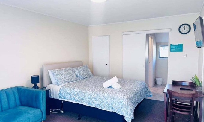 Merivale Apartment | Merivale Court Studio-Unit 6