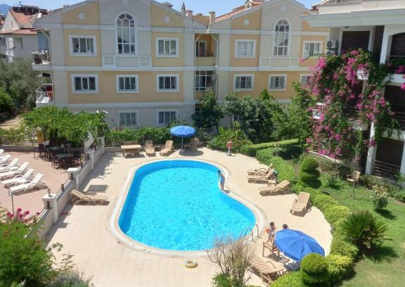 Marmaris City Center Apartment | Merkezi konumda dublex, havuzlu ve kapalı garajlı daire