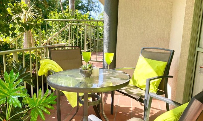 Mermaid Beach Apartment | Mermaid Beach 2BR Heated Pool