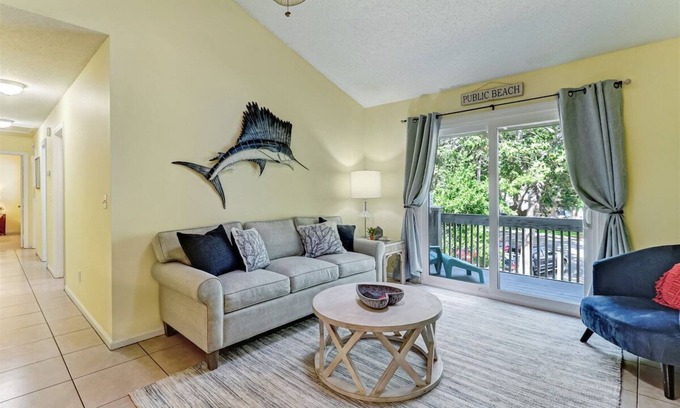 Fernandina Beach Condo | Mermaid Den - Hosted By Moore AI Rentals