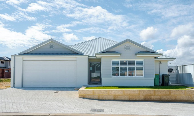 Jurien Bay House | Mermaid's Retreat: 4 BR, 2 BA in Jurien Bay, Sleeps 8