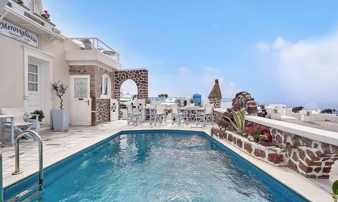 Imerovigli Hotel | Merovigliosso Luxury Apartment Spa Bath Sea and Sunset View