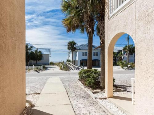 Biltmore Beach Apartment | Merrimac Resort #32