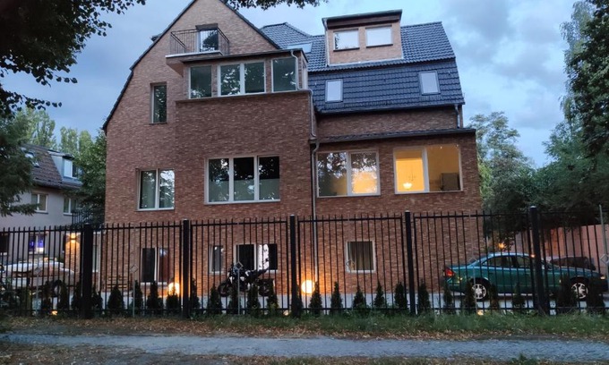 Marienfelde Apartment | Merry