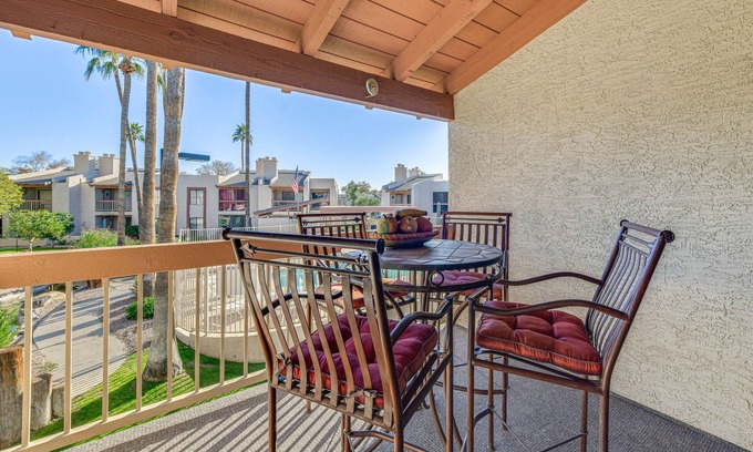 East Mesa Condo | Mesa Condo Rental w/Community Pool Access!