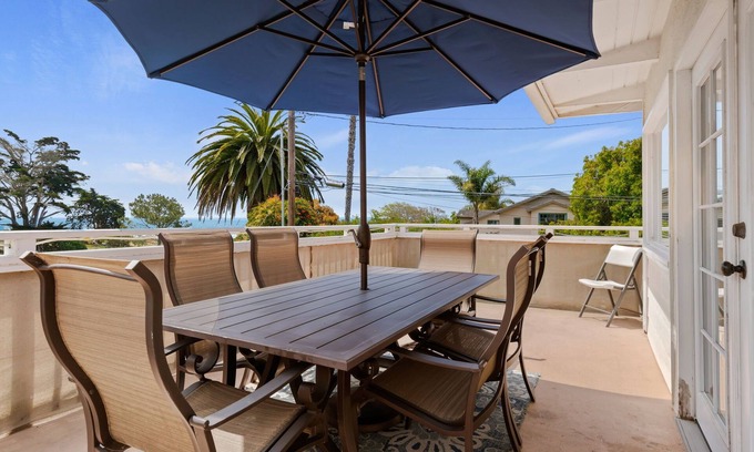 West Mesa House | Mesa Gem: Charming Coastal Stay