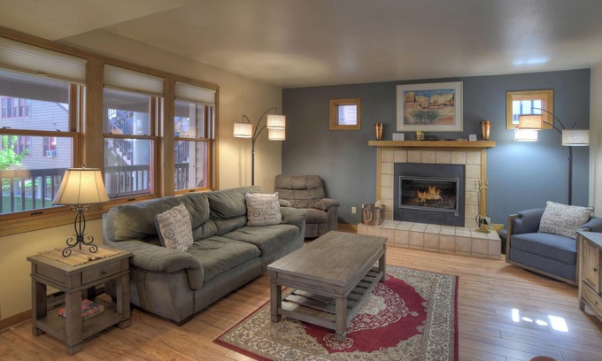 Durango Condo | Mesa Haven | Near FLC, Town, Trails & Golf - Pool & Hot Tub (Ferringway #13)