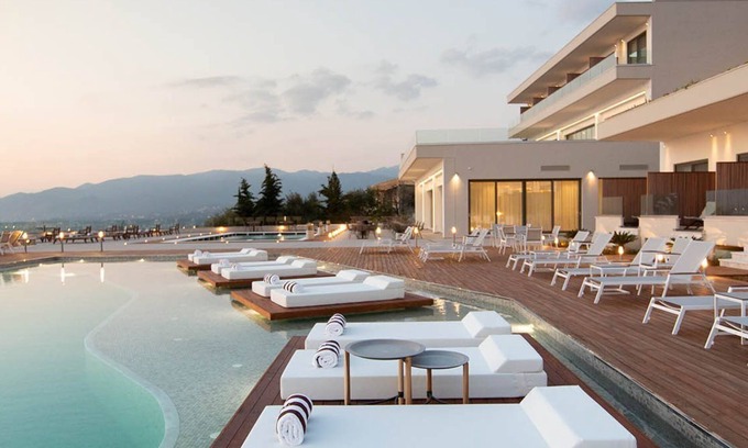 Diasella Hotel | Messinian Icon