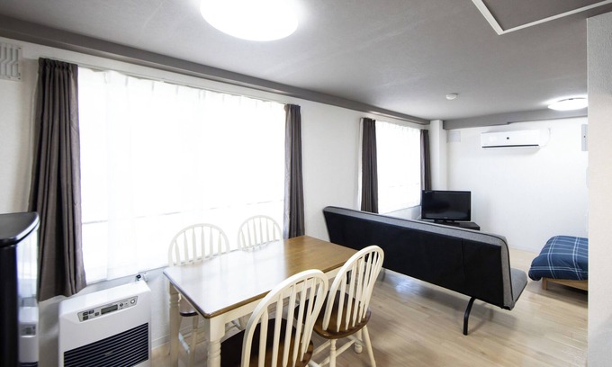 Nishi Apartment | Meteore Kotoni