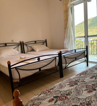 Leonidio Apartment | Metoxi big house