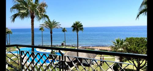 Sitio de Calahonda Apartment | MI CAPRICHO, Beach Front Apartment P14 3ºB