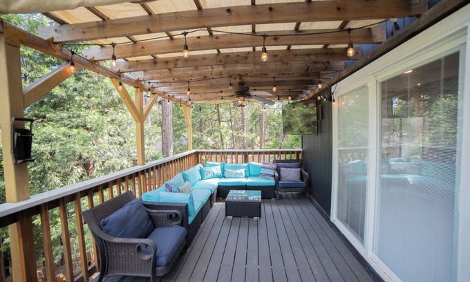Mi-Wuk Village House | Mi-Wuk Mountain House | Family-Friendly Getaway in the Pines