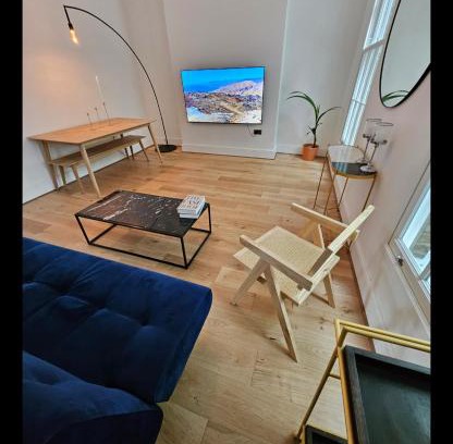 Newington Apartment | Mia residence, Waterloo 4bed Room Apa