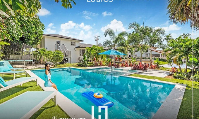 Flagami House | Miami 8BR Mansion w/Pool & Playground