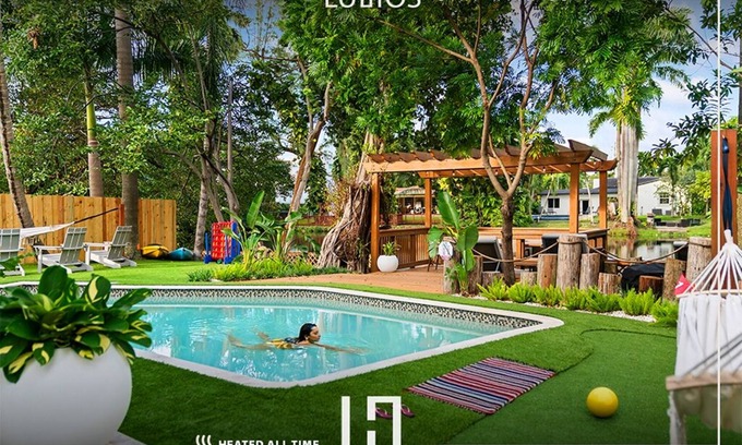 Hialeah House | Miami Airport, Golf 10 Min 6BR Pool Games