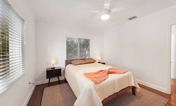 The Roads House | Miami Art deco home by PMI