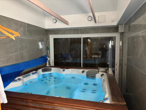 Villeneuve-le-Comte House | MickeyRelax - House Spa Sauna next Disneyland Paris
