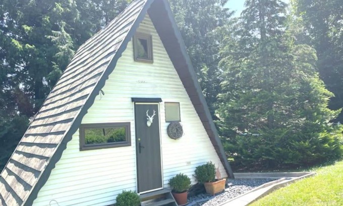 Givonne Ski Chalet | Micro maison ISBA Sedan