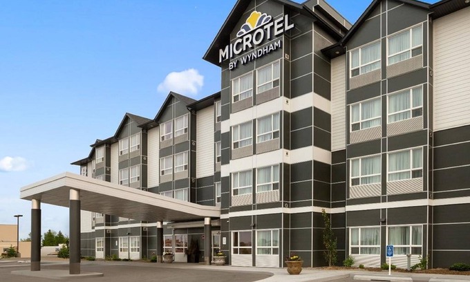 Timmins Hotel | Microtel Inn & Suites by Wyndham Timmins