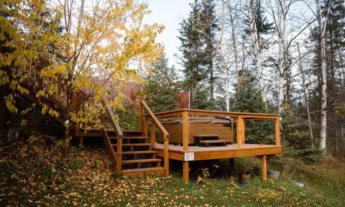 Spenard House | Mid Century Modern w/HotTub, Fireplace, Cozy Vibe