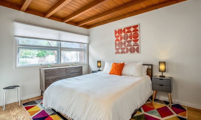 South Capitol House | Mid century Modern with central location.
