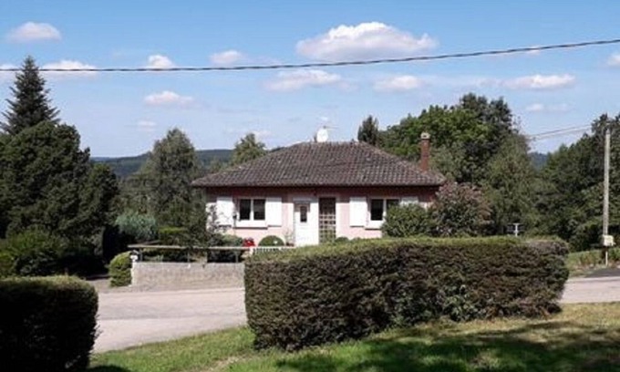 Anould House | mid-mountain gîte