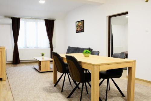 Marghita Apartment | Middletown apartments