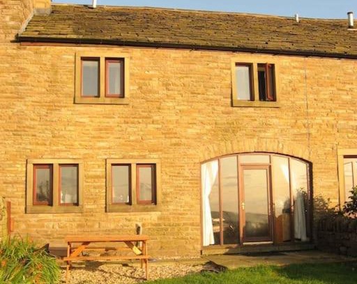 Belthorn House | Midsummer Barn