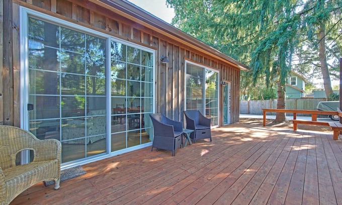 McMinnville House | Midterm Stay | Privacy | Minutes to Downtown Mac