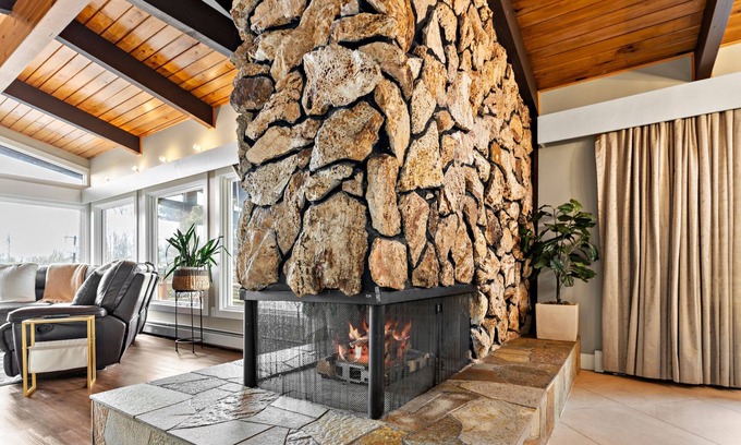 North Star House | Midtown Escape near downtown, restaurants, and shopping.