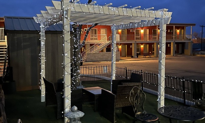 La Junta Hotel | Midtown Inn & Suites