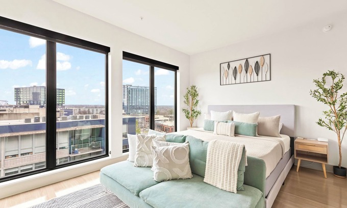 Home Park Apartment | Midtown Luxury in the Sky w/Dual Skyline View! Eatery’s, nightlife, and safety!