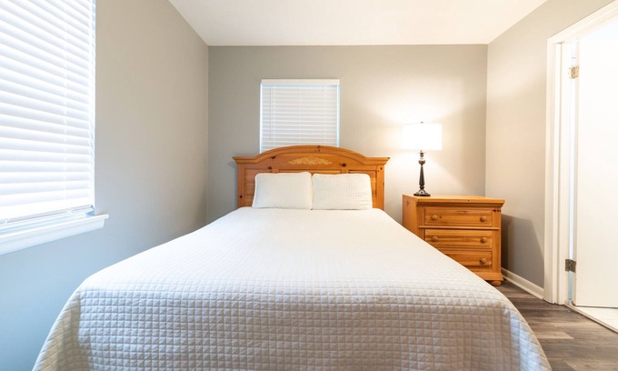 Hillcrest Apartment | Midtown Suites Long Term