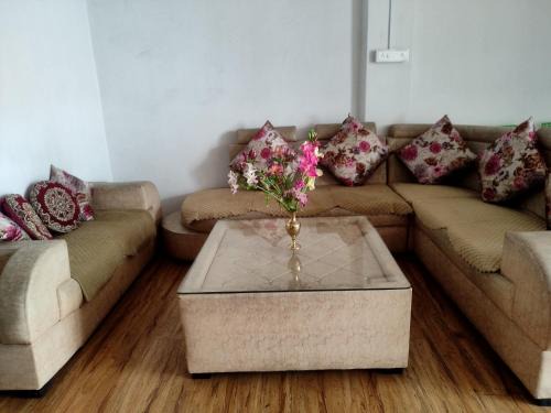 Darjeeling Apartment | Mig's Suite