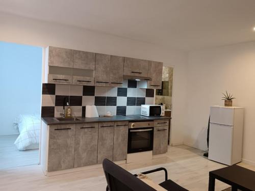 Quartier Administrations Apartment | Mignon appartement , Nîmes center