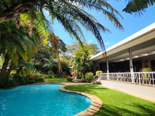 Blantyre Bed & Breakfast | Mijn Kitchen Coffee Shop and B&B