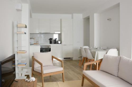Sesimbra Apartment | Milady House by DolceStay
