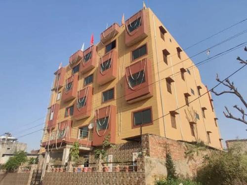 Khatu Hotel | Milan, Khatushyamji