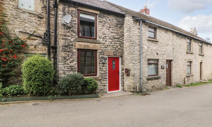 Castleton House | Mill Bridge Cottage