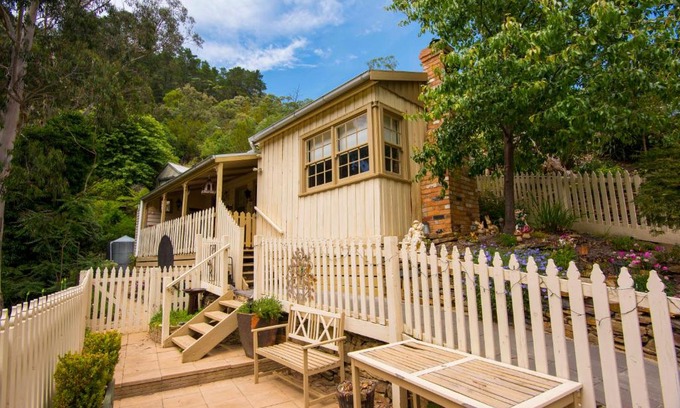 Walhalla Cabin | Mill house