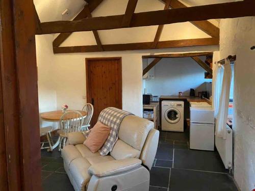 Torrington Apartment | Mill View Cottage, Drummetts Mill Torrington Devon