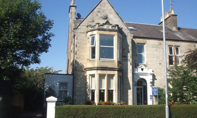 Ayr House | Miller House