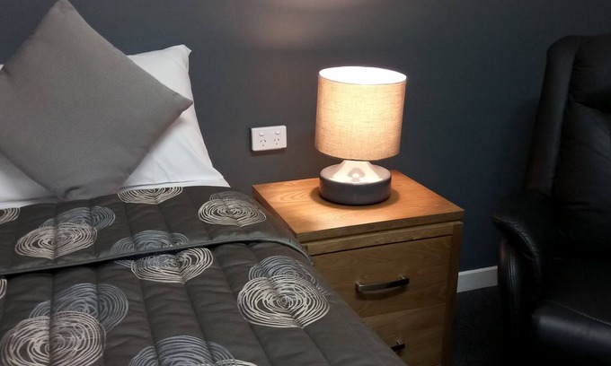 Mount Muirhead Hotel | Millicent Motel